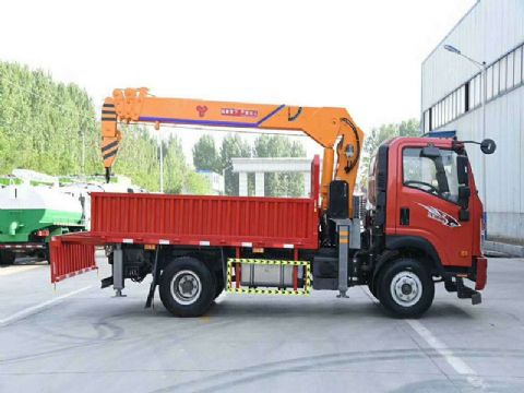 點(diǎn)擊查看詳細信息<br>標題：4噸重汽王牌隨車(chē)吊 閱讀次數：2010