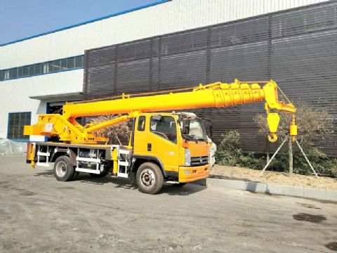 點(diǎn)擊查看詳細信息<br>標題：12噸凱馬汽車(chē)吊 閱讀次數：2047